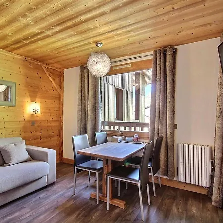 Renove Pour 4 Pers. Avec Balcon Et Acces Direct Aux Pistes - Fr-1-455-162 Apartamento